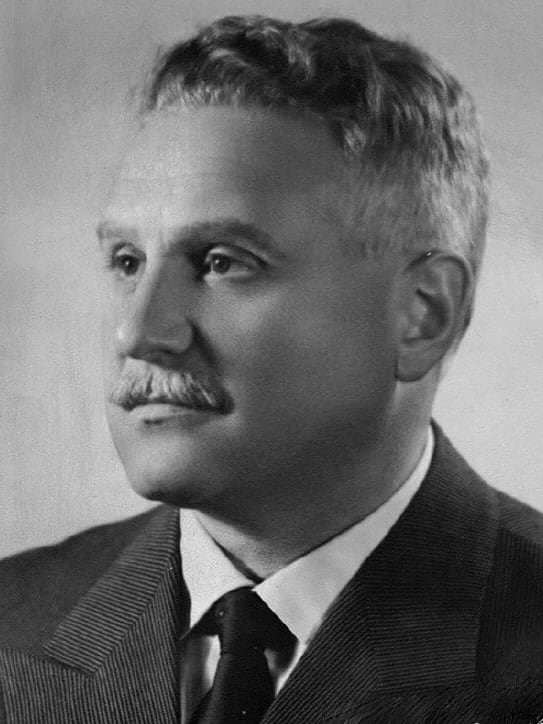 Figure 2 — Ugo Cerletti (1877–1963), who held the chair of nervous and mental diseases at Rome, and Lucio Bini (1908–1964), his younger colleague who built the apparatus. Period portraits.